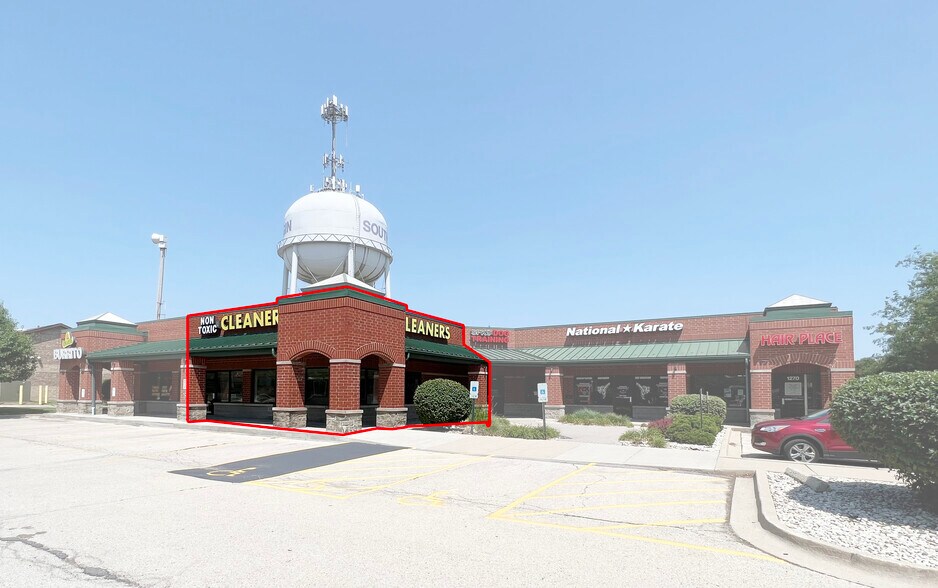 More Photos Of 1268-1282 W Spring St, South Elgin Storefront Retail Office For Lease