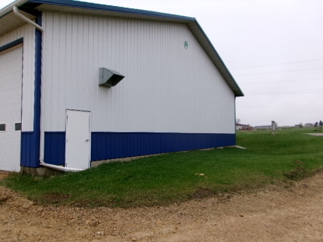 More Photos Of 1415 Evergreen Rd, Platteville Industrial For Sale