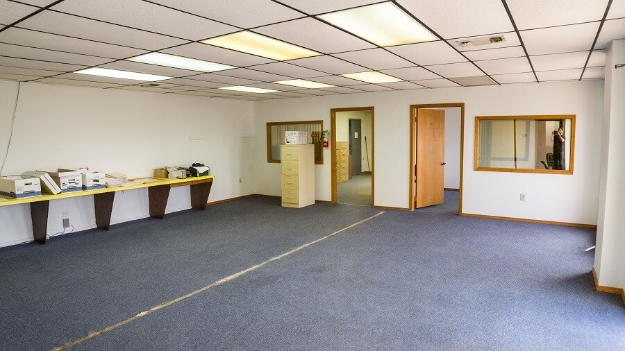 More Photos Of 4310 Oklahoma Ave, Woodward Distribution For Sale