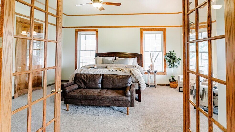 More Photos Of 352 MO-245, Dadeville Horse Stables For Sale