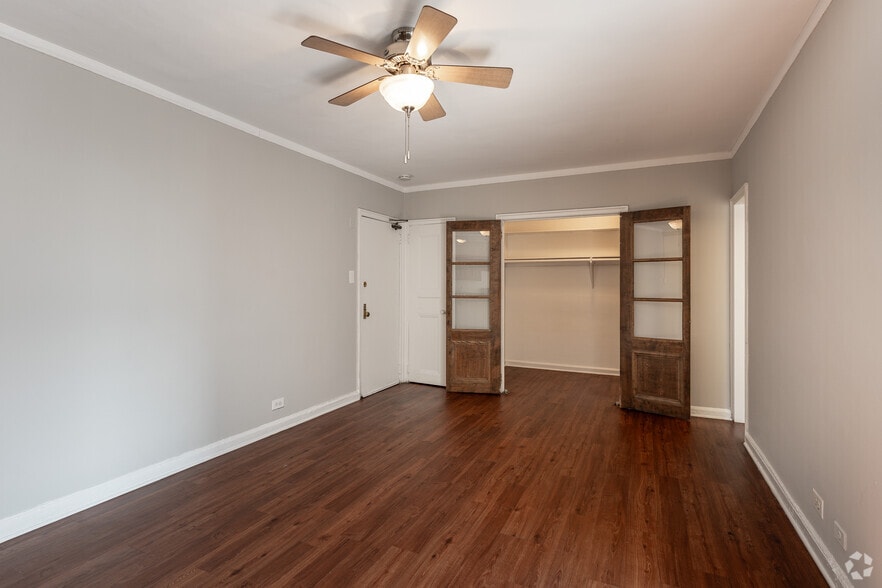 More Photos Of 5240 N Sheridan Rd, Chicago Apartments For Lease