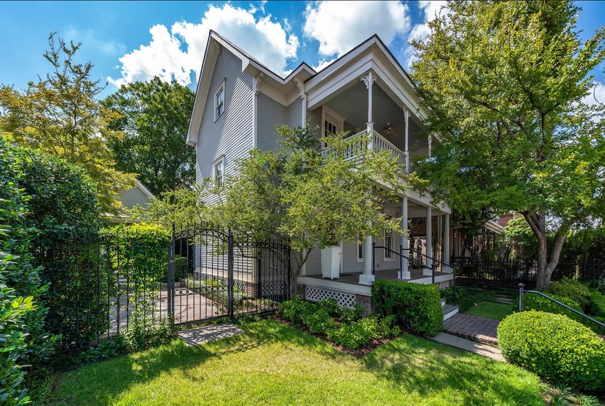 More Photos Of 2315 Routh St, Dallas Office Residential For Sale