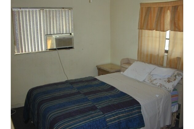 More Photos Of 602-608 NW 1st St, Dania Apartments For Sale