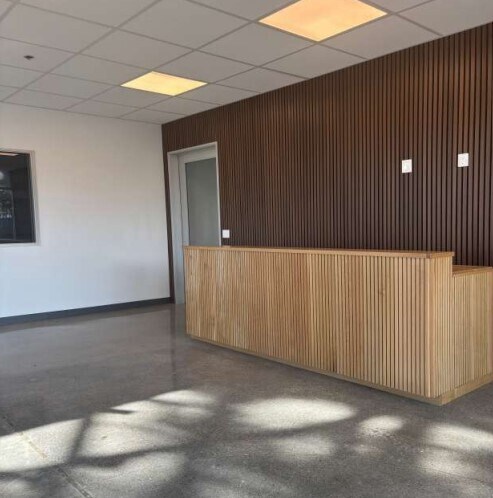 More Photos Of 1825 Acacia Ave, Compton Warehouse For Lease