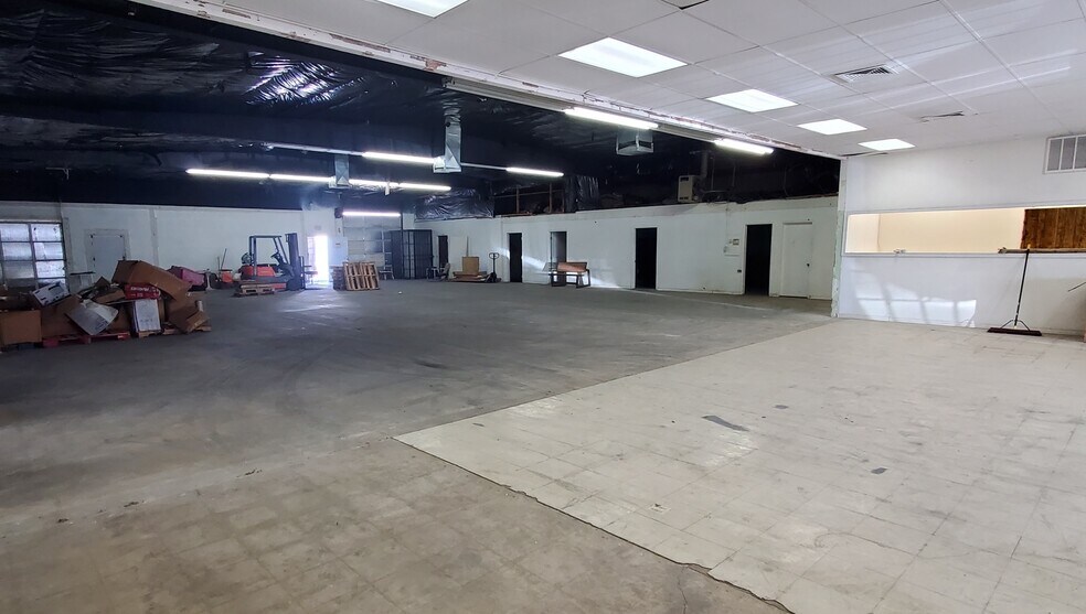 More Photos Of 370-390 S I St, San Bernardino Warehouse For Lease