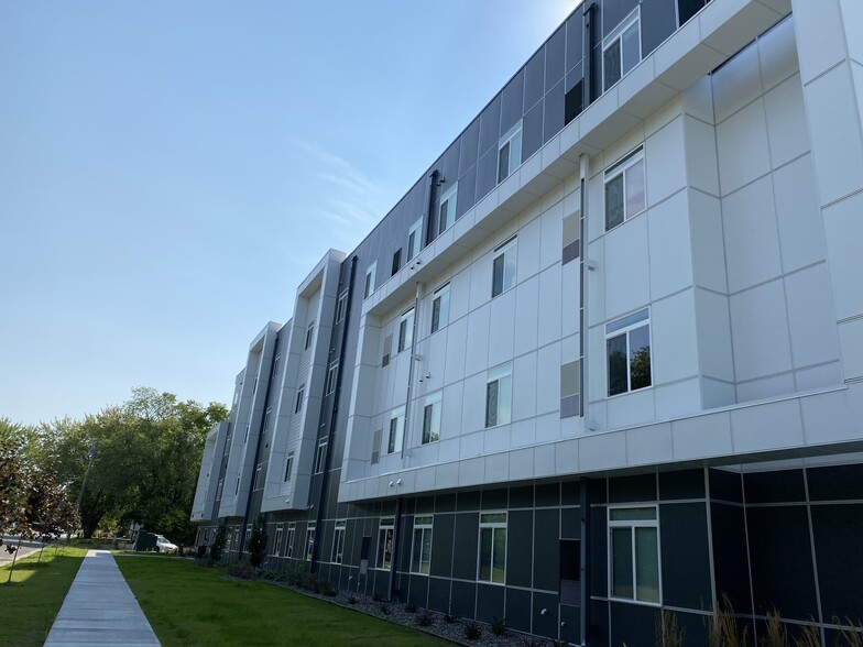 More Photos Of 202 17th Ave W, Menomonie Apartments For Sale