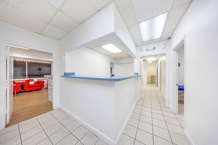 More Photos Of 700 E 1st Ave, Hialeah Medical For Lease