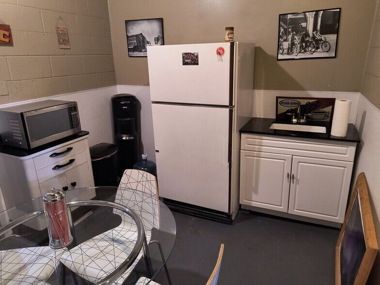 More Photos Of 620 S Washington St, Spokane Freestanding For Lease