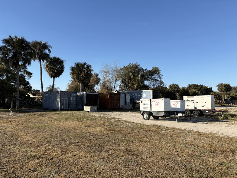 More Photos Of 211 N 9th St, Immokalee Contractor Storage Yard For Sale