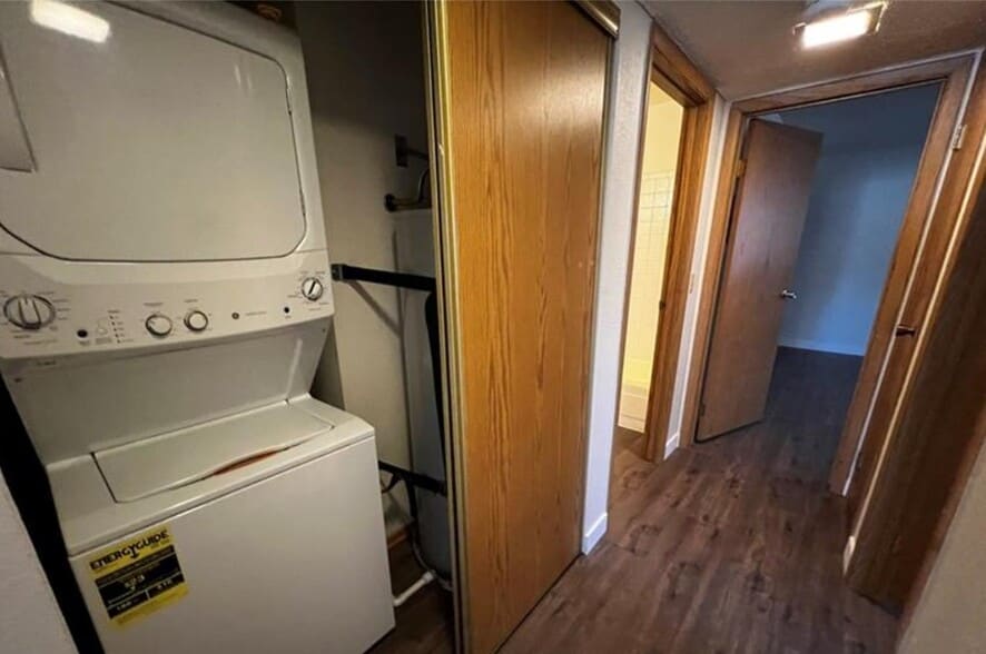 More Photos Of 855 Del Rey Dr, Boulder City Apartments For Sale