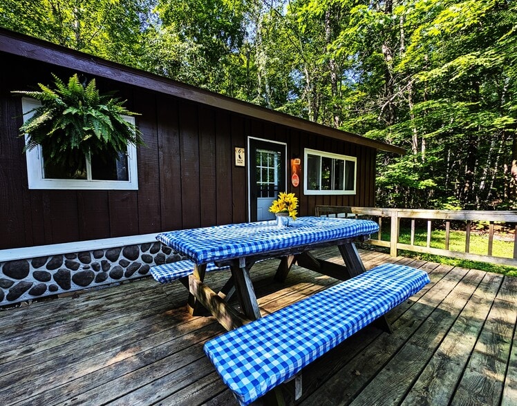 More Photos Of 3932 Point of View Ln, Phelps Hotel For Sale
