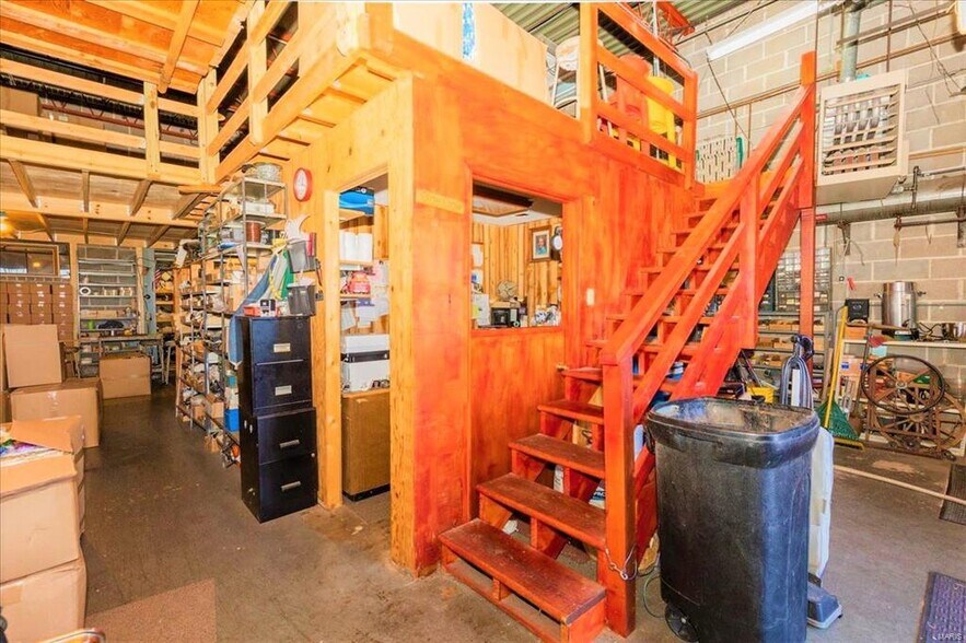 More Photos Of 9979 Watson Rd, Saint Louis Storefront Retail Office For Sale