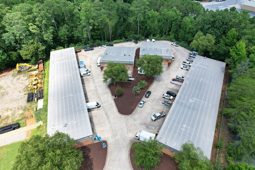 Primary Photo Of 5055 D Old Ellis Pt, Roswell Light Manufacturing For Lease