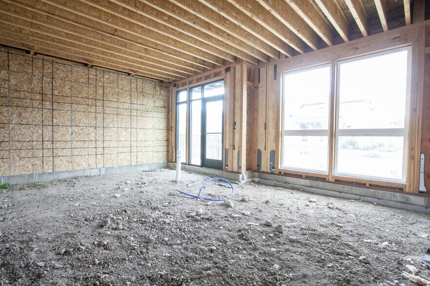More Photos Of 1048-1056 W Wasatch Spring Rd, Kamas Office For Sale