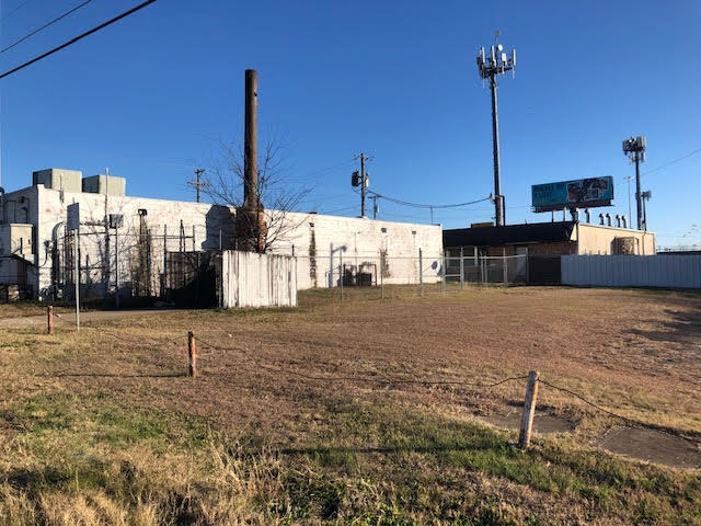 More Photos Of 6105 S R L Thornton Fwy, Dallas Storefront Retail Office For Sale