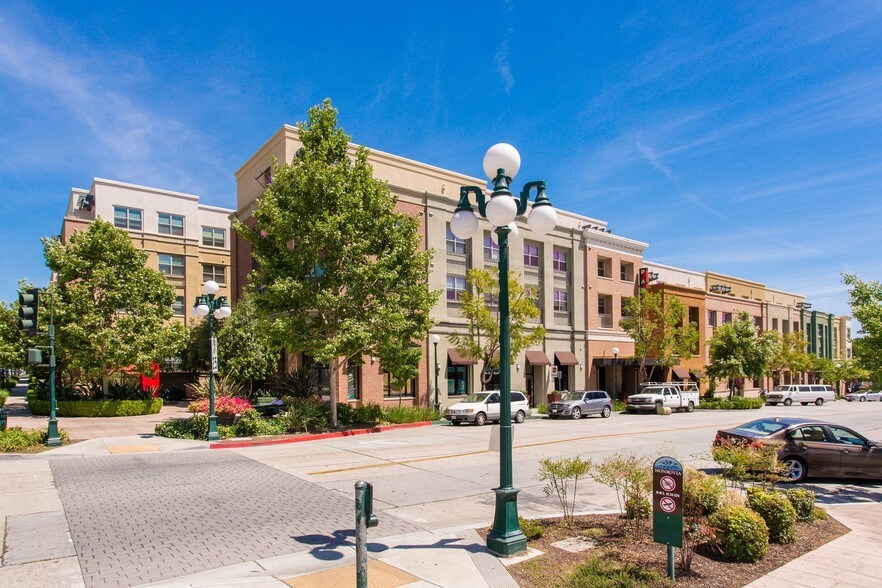 More Photos Of 700 S Myrtle Ave, Monrovia Apartments For Lease