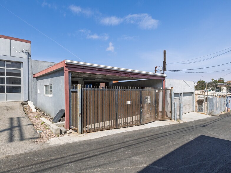 More Photos Of , El Segundo General Retail For Sale