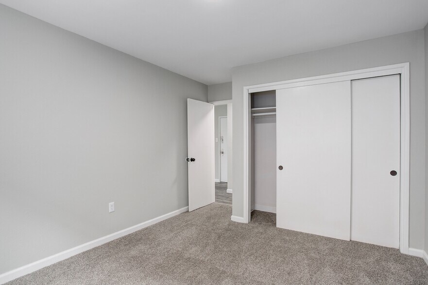 More Photos Of 551 S Fairfax St, Denver Apartments For Sale