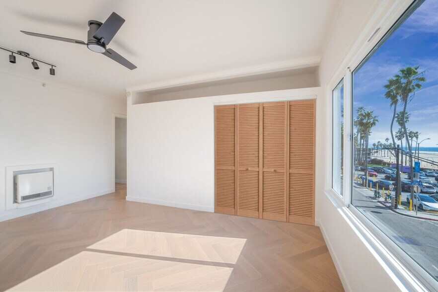 More Photos Of 1661 Appian Way, Santa Monica Apartments For Sale