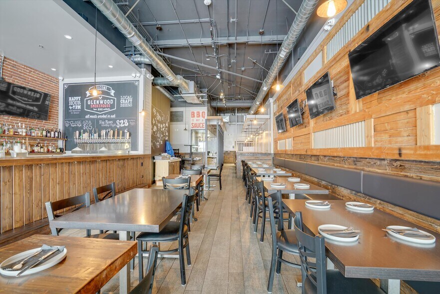 More Photos Of 152 S Brand Blvd, Glendale General Retail For Lease