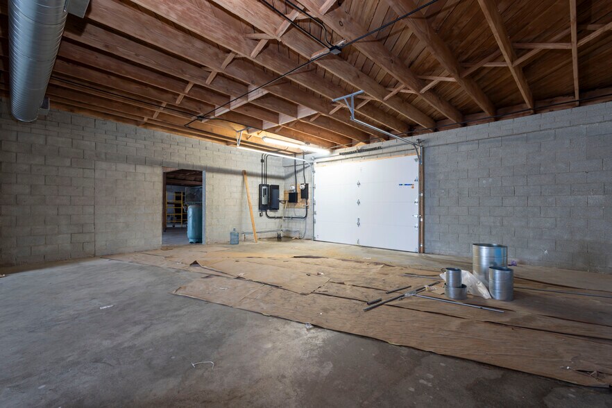 More Photos Of 8651-8655 Washington Blvd, Los Angeles Auto Repair For Lease