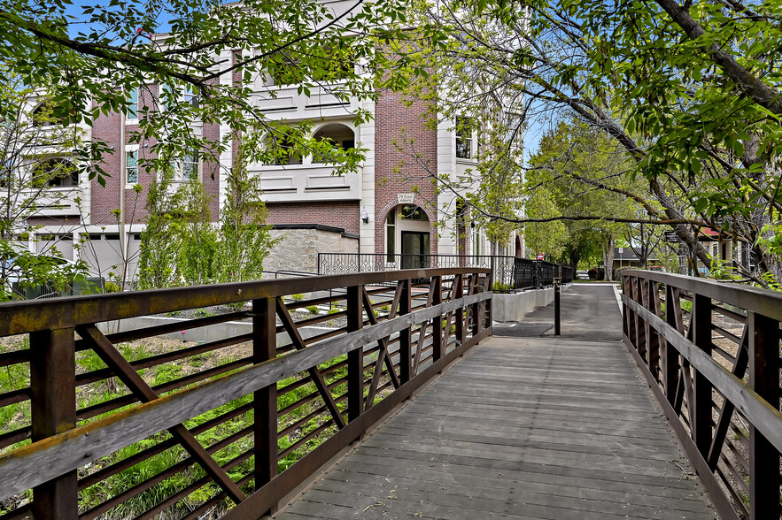 More Photos Of 79 Aikens Rd, Eagle Storefront Retail Office For Sale
