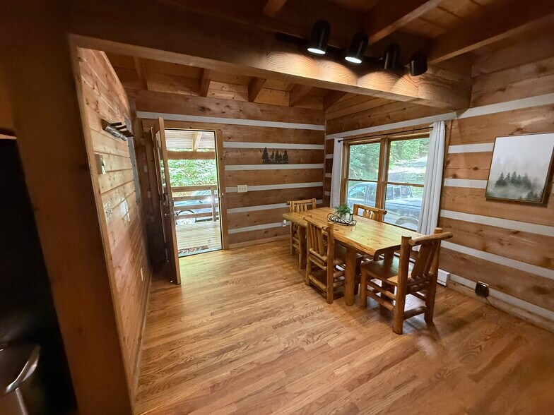 More Photos Of 1105 Fall Creek Rd, Purlear Specialty For Sale