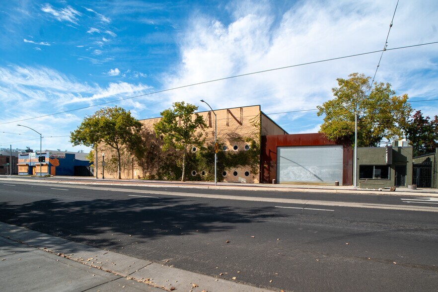 More Photos Of 1113 Del Paso Blvd, Sacramento Warehouse For Sale