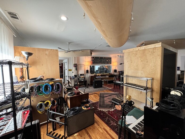 More Photos Of , Scottdale Specialty For Sale