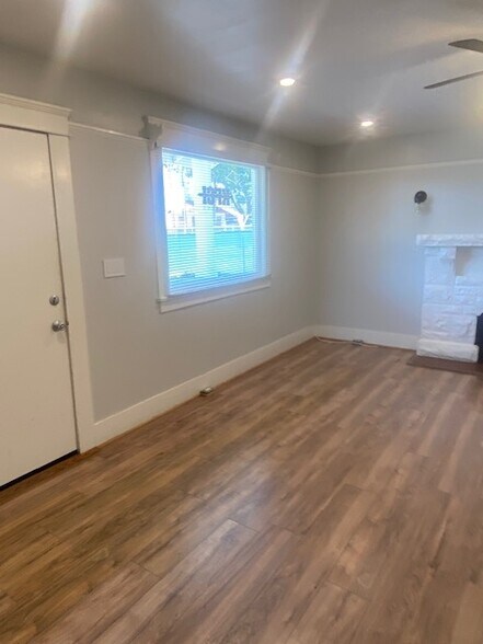 More Photos Of 2606 N Ventura Ave, Ventura Office For Lease