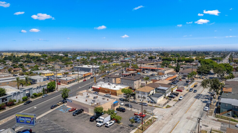 More Photos Of 10236 Long Beach Blvd, Lynwood Supermarket For Sale