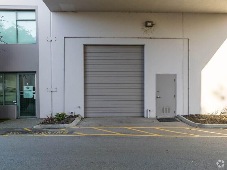 More Photos Of 62 Fawcett Rd, Coquitlam Light Manufacturing For Sale