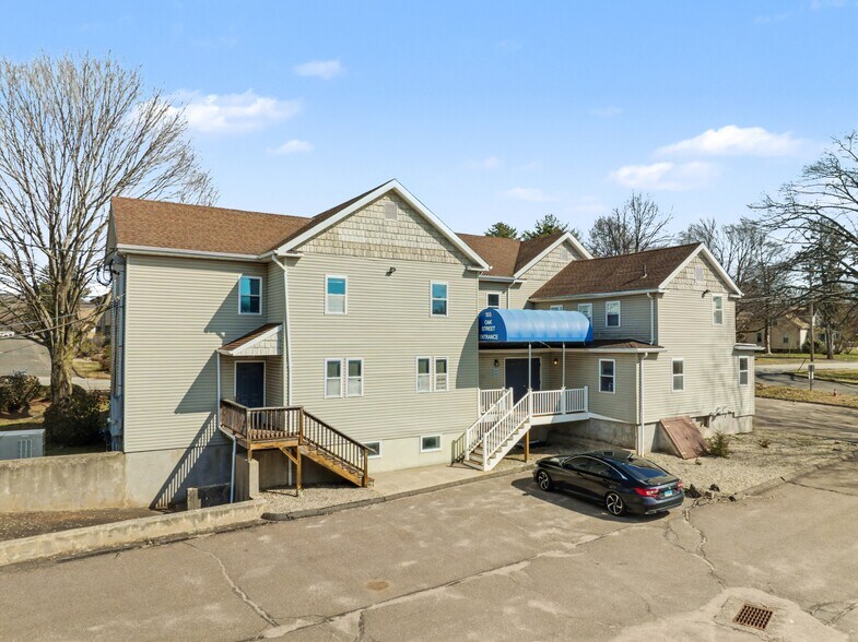 More Photos Of 155 Oak St, Glastonbury Medical For Sale