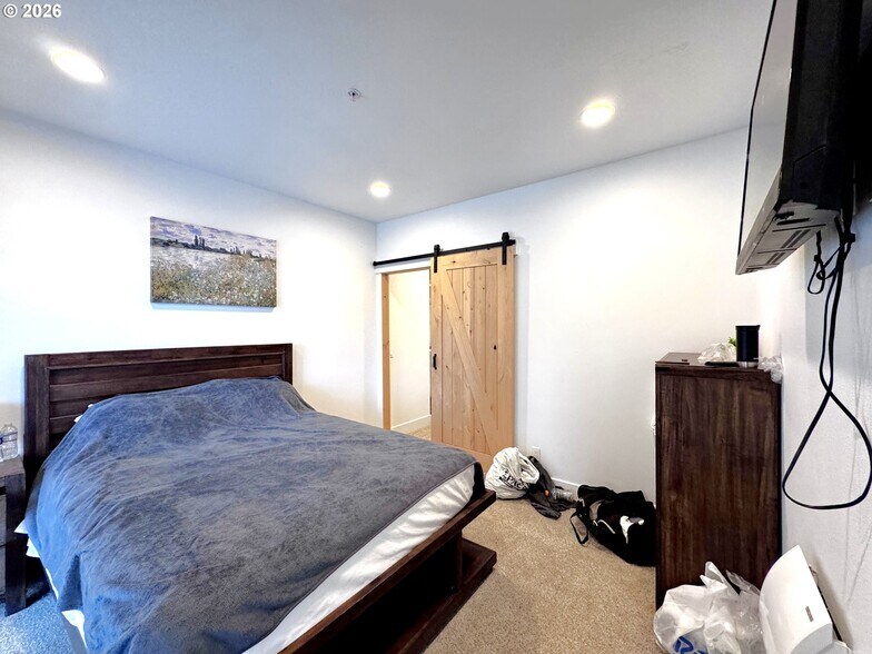 More Photos Of 94353 Leith Rd, Gold Beach Apartments For Sale