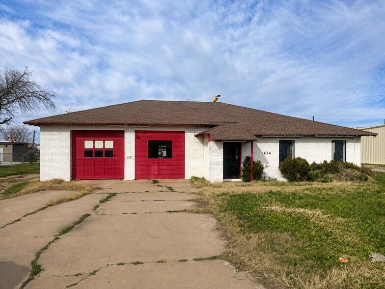 More Photos Of 1614 Pulliam St, San Angelo Office For Sale