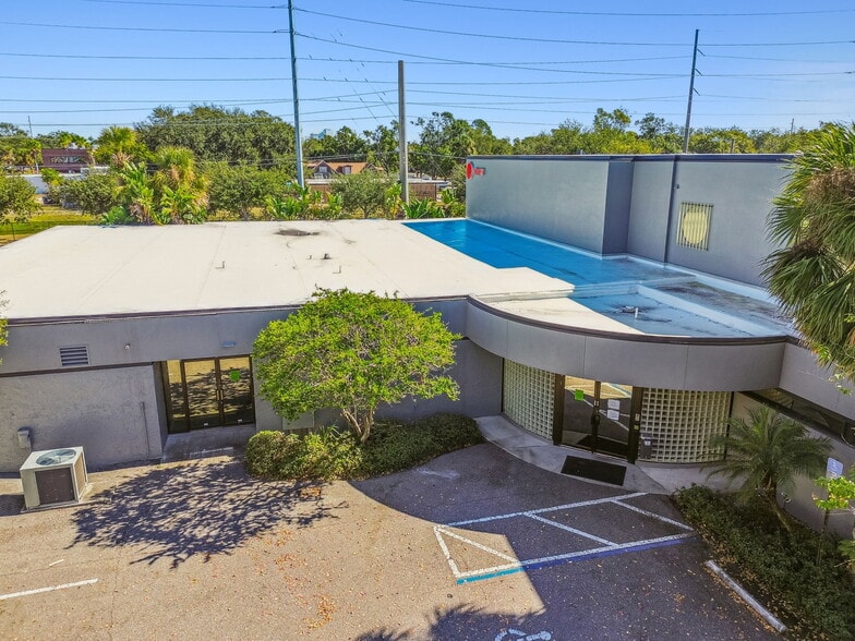 More Photos Of 902 N Himes Ave, Tampa Office For Lease