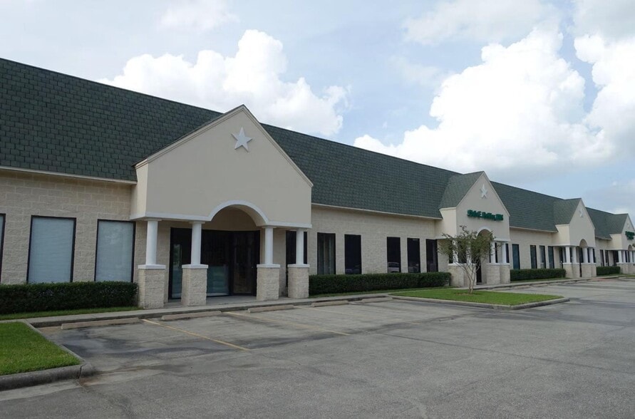 More Photos Of 605-611 Rockmead Dr, Kingwood Unknown For Lease