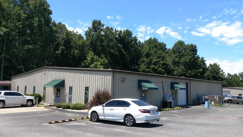 Primary Photo Of 909 Alston Bridge Rd, Siler City Manufacturing For Sale