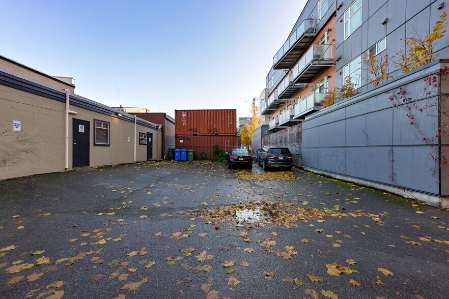 More Photos Of 941 Kings Rd, Victoria Office For Sale