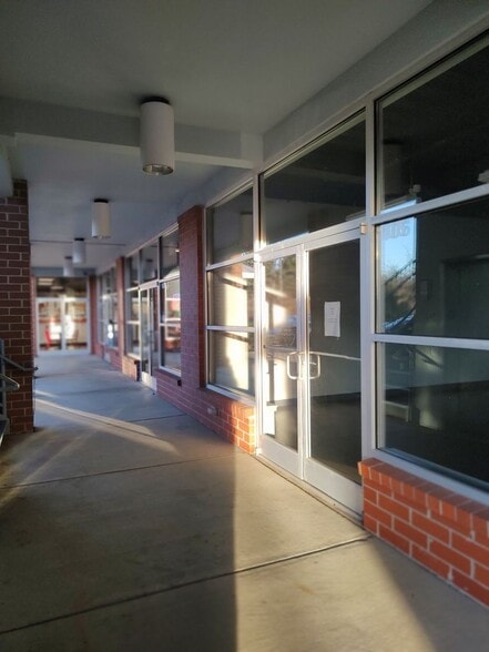 More Photos Of 1143 Oak Ridge Tpke, Oak Ridge Restaurant For Sale