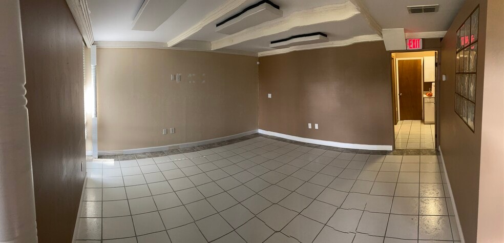 More Photos Of 1952 Bayshore Blvd, Dunedin Medical For Lease