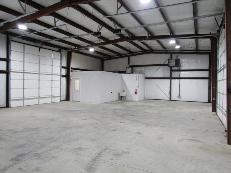 More Photos Of 650 Springplace Rd, Lewisburg Freestanding For Lease