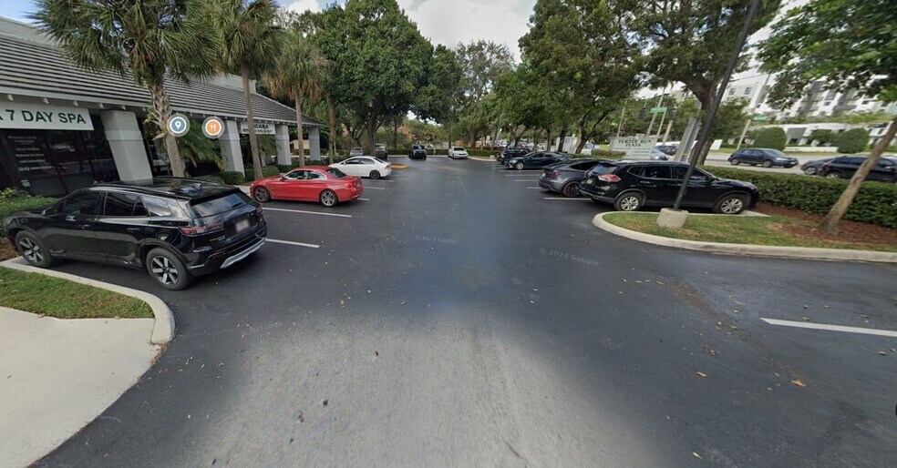 More Photos Of 1251-1269 S Pine Island Rd, Plantation Storefront For Lease