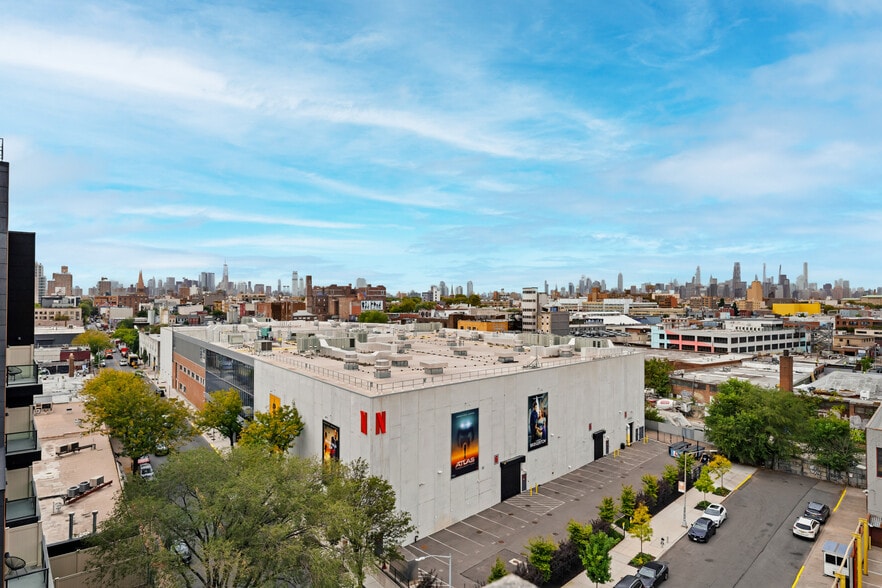 More Photos Of 100 Bogart St, Brooklyn Office For Sale