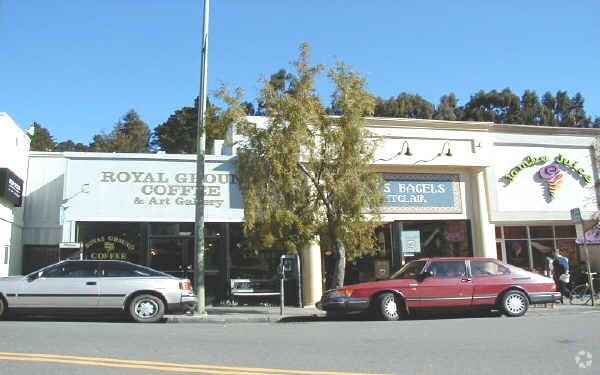 More Photos Of 2060 Mountain Blvd, Oakland Storefront For Lease