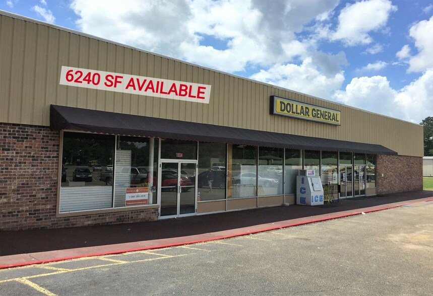 More Photos Of 1910-1926 Washington St, Franklinton General Retail For Lease