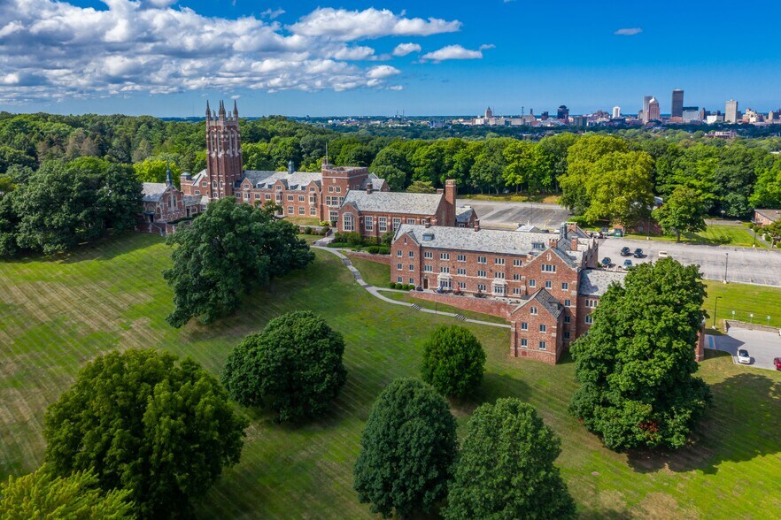 More Photos Of 1100 Goodman St S, Rochester Schools For Lease