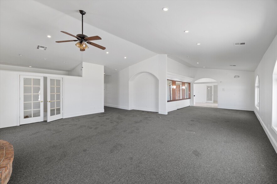 More Photos Of 721 Buol Rd, Pahrump General Retail For Sale