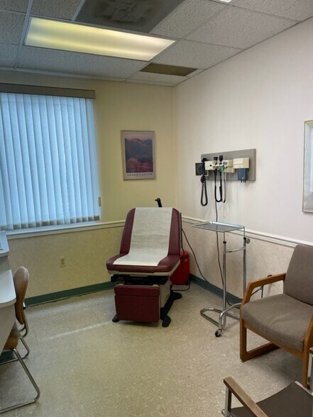 More Photos Of 601 Route 37 W, Toms River Office For Sale
