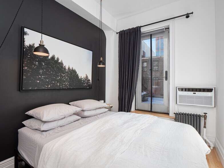 More Photos Of 54 W 71st St, New York Apartments For Sale